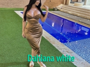 Dahiana_white